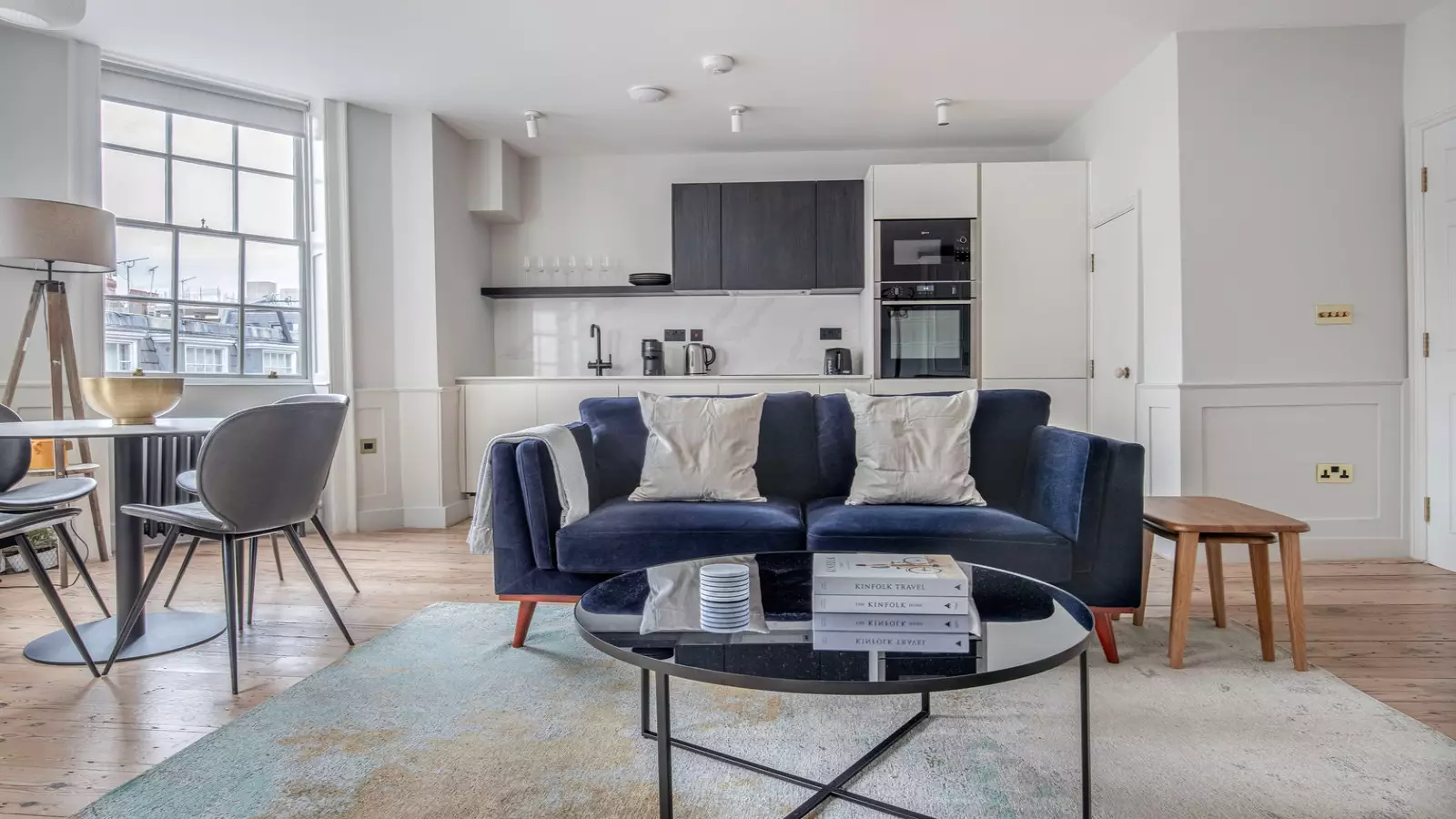 Flat Theobalds Road in Greater London