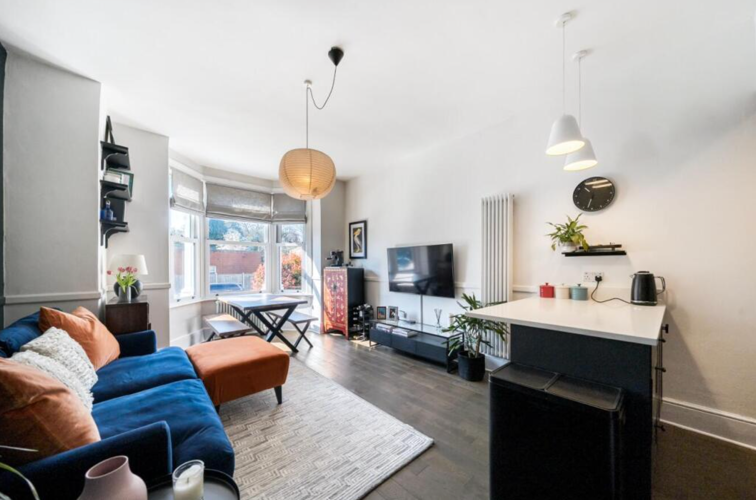 Flat Hopton Road in Greater London