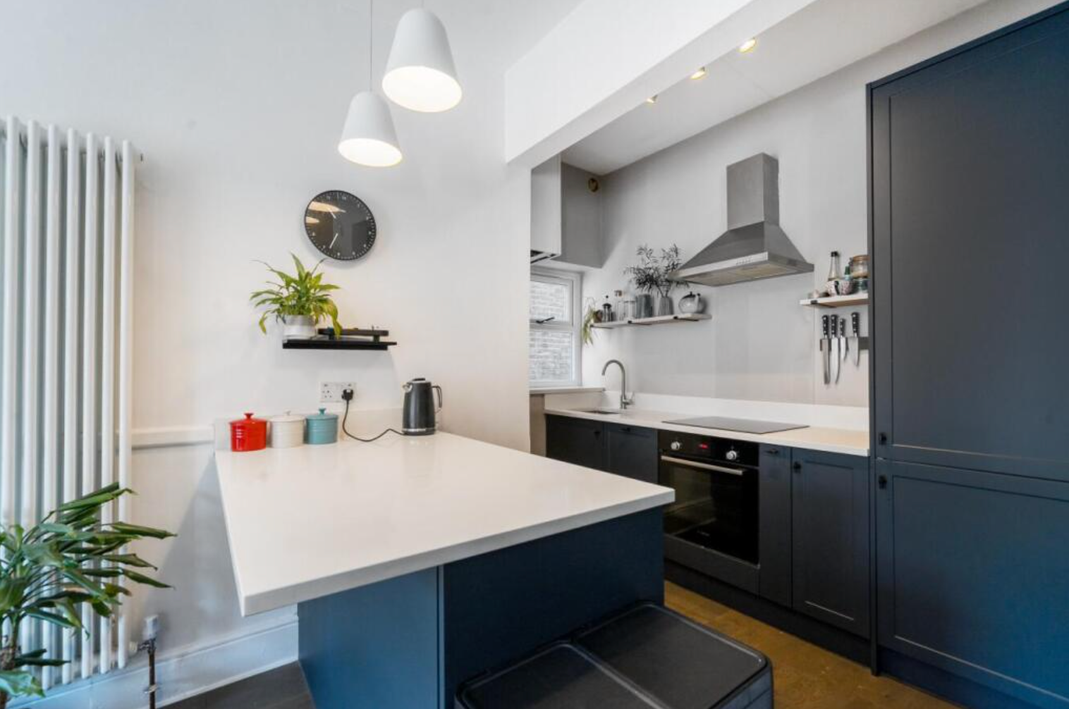 Flat Hopton Road in Greater London