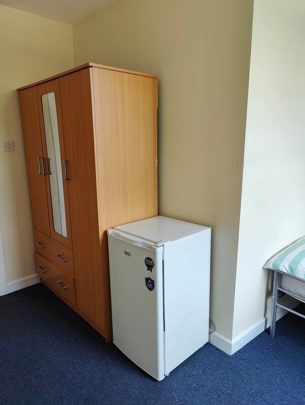 Room Uxbridge Road in Greater London