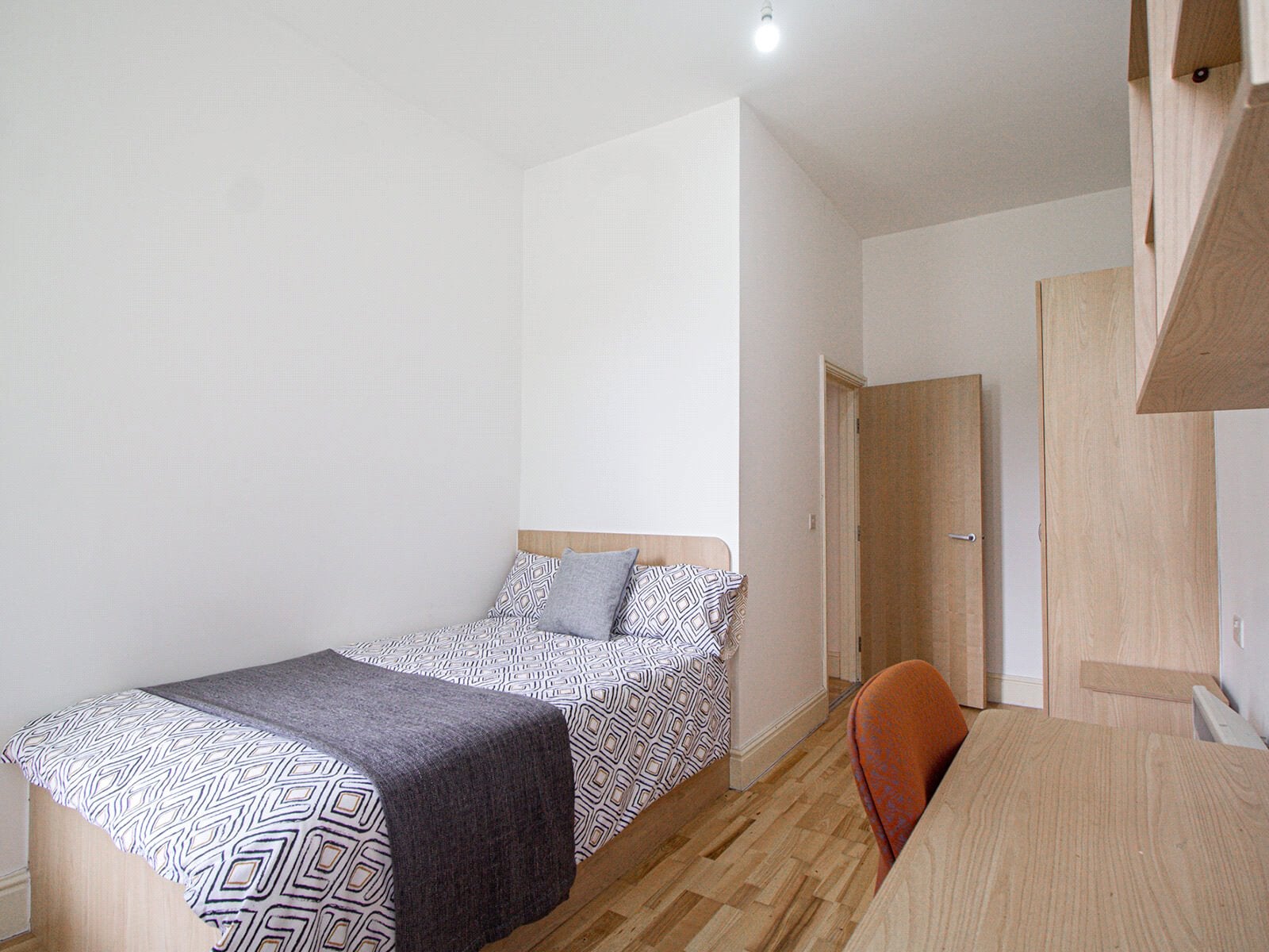 Room Hyde Terrace in Leeds