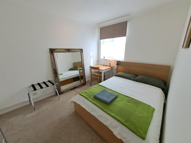 Room Clyde Road in Greater London