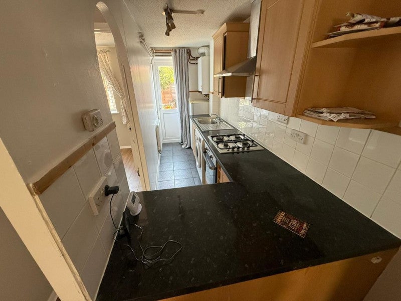 Flat Oaktree Crescent in Bristol