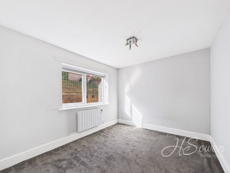 Flat Grange Road in Torquay