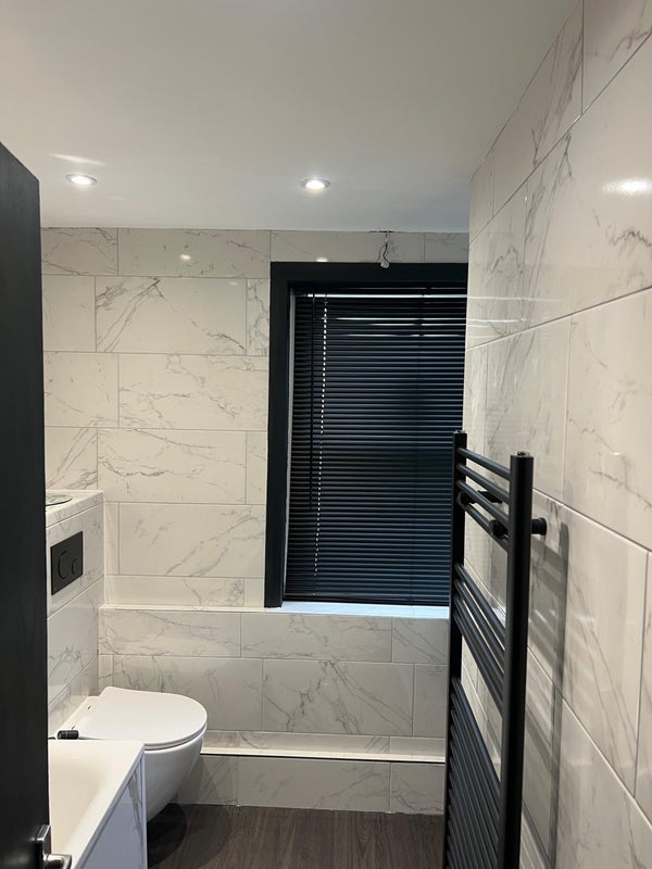 Room Brixton Road in Greater London
