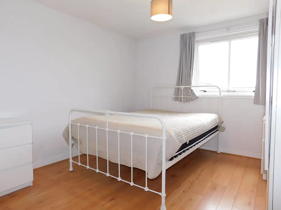 Flat Slateford Road in City of Edinburgh