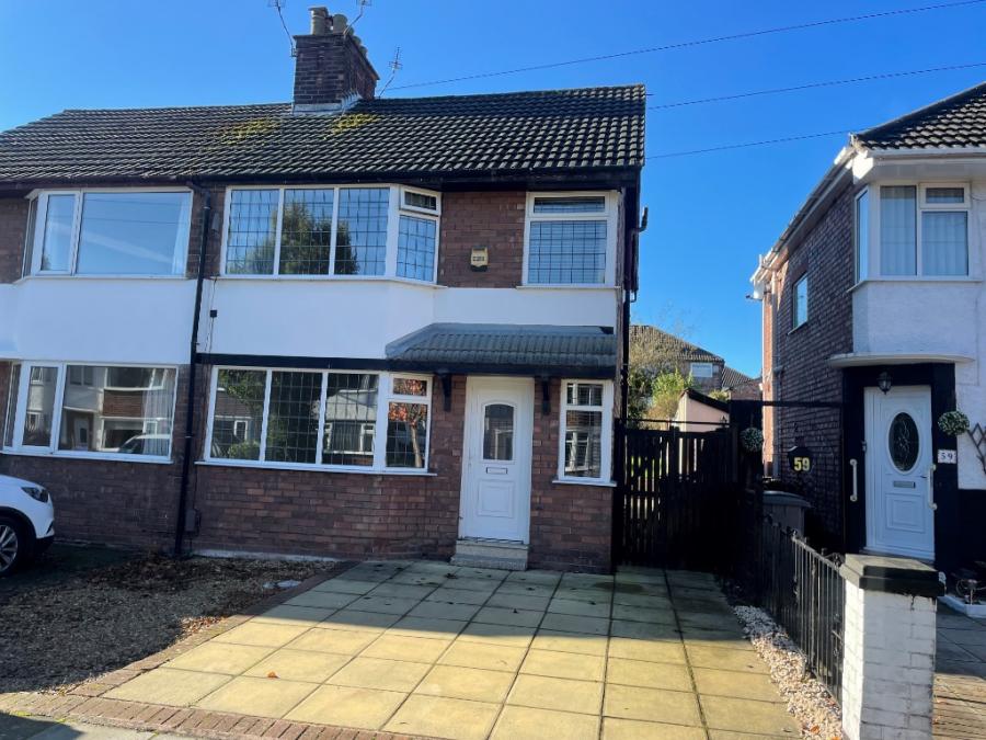 House Rosefield Avenue in Bebington