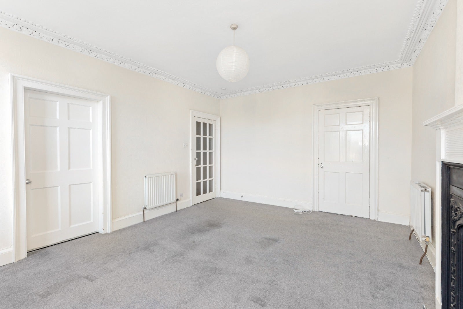 Flat Parkside Street in City of Edinburgh