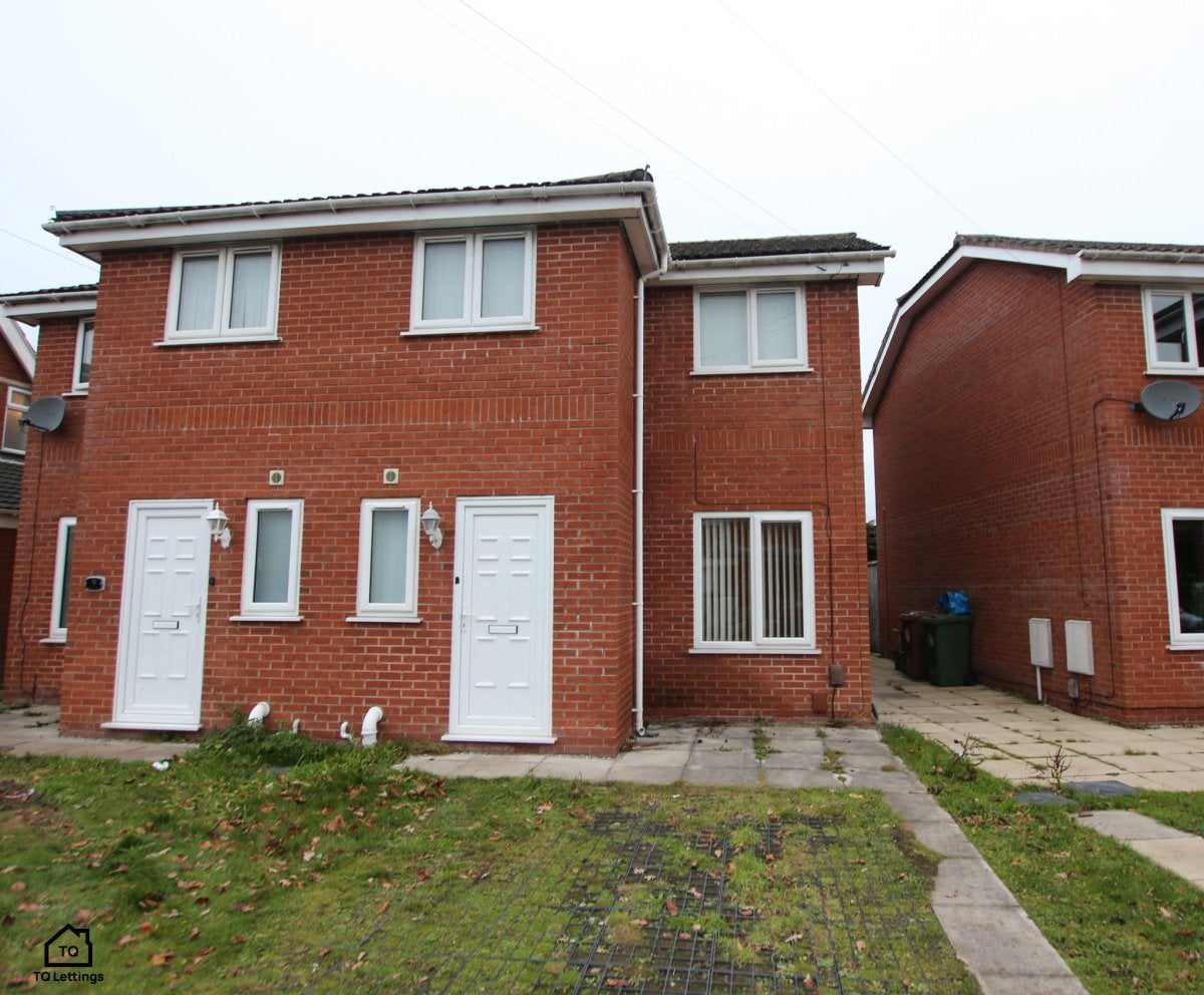 House Dunsop Avenue in St Helens