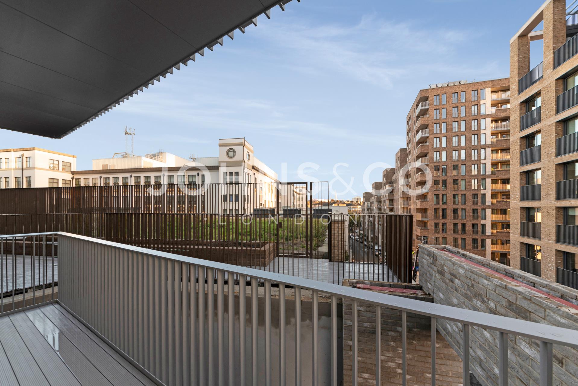 Flat Paragon Place in London
