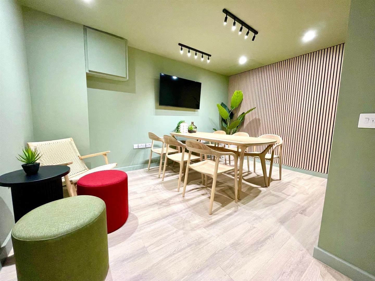Room Blandford Square in Newcastle upon Tyne