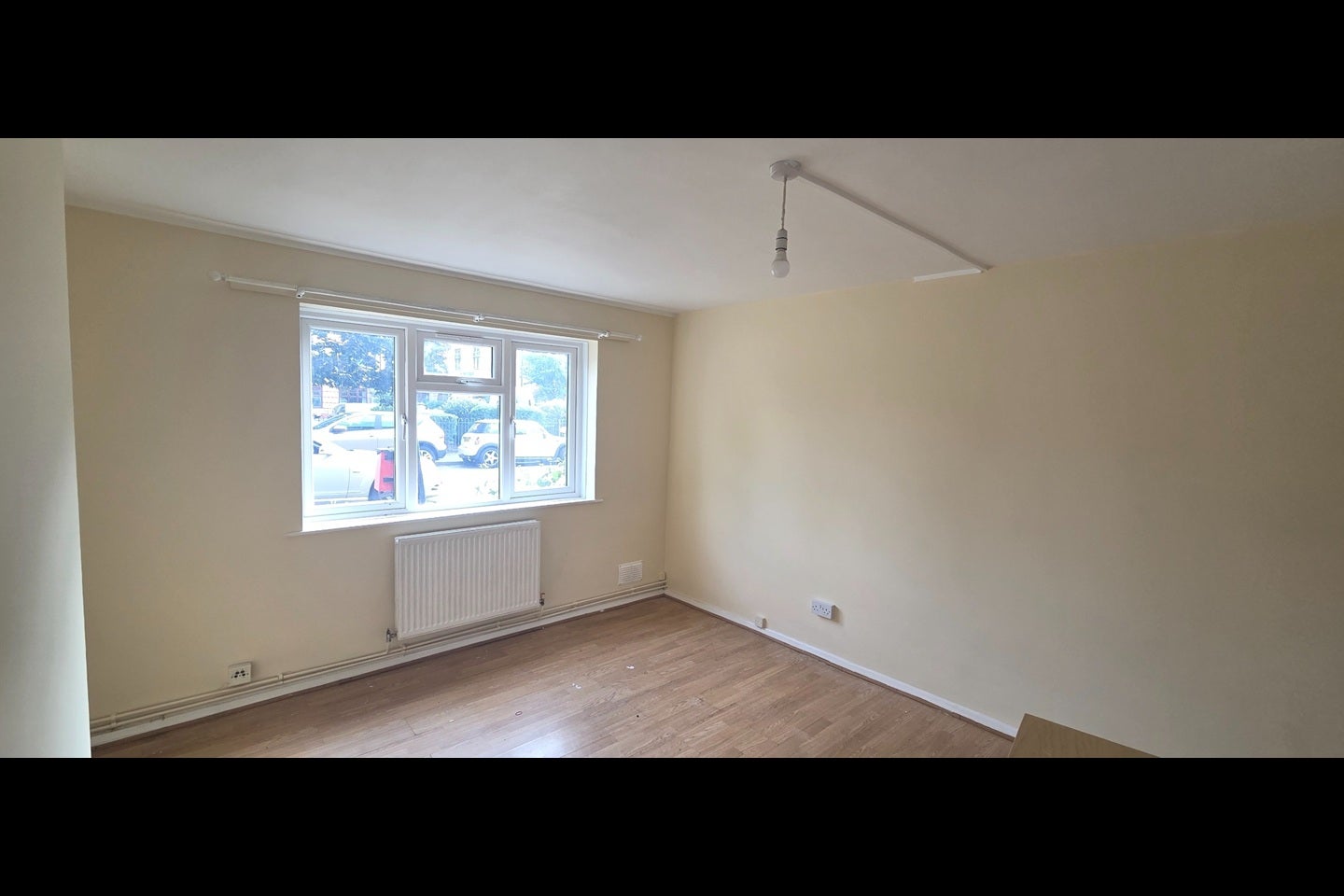 Flat Fern Grove in Greater London