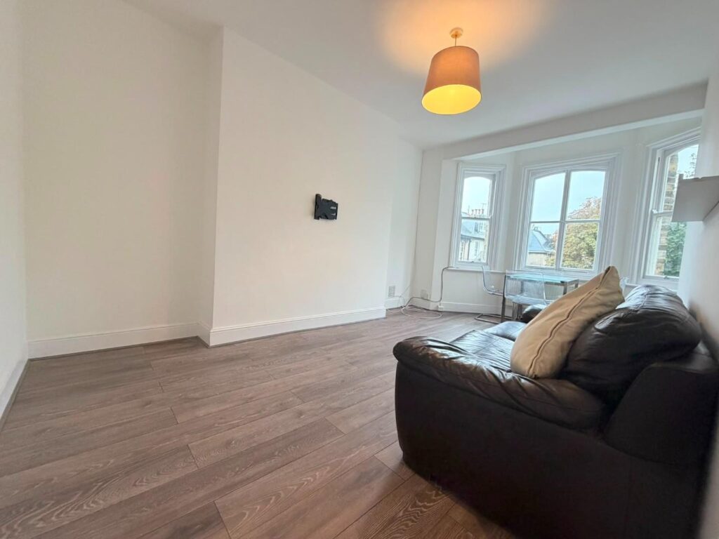 Flat Selborne Place in Hove