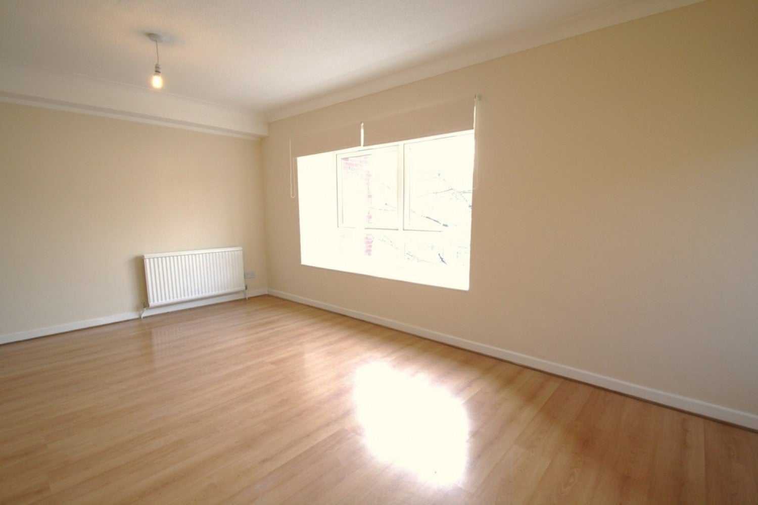 Flat Wellington Road in Greater London