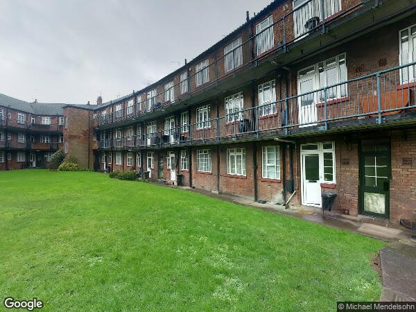 Room Shirehall Lane in Greater London