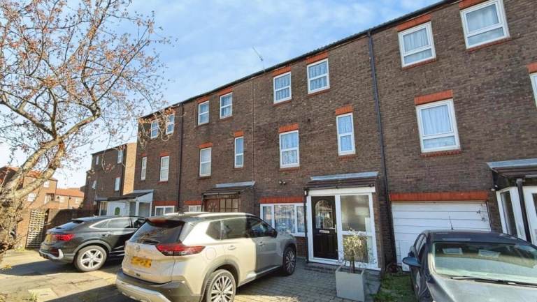 House Aspen Green in Greater London