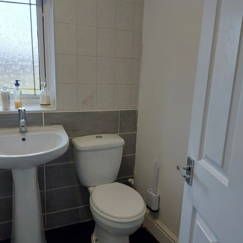 Room Crayle Street in Slough