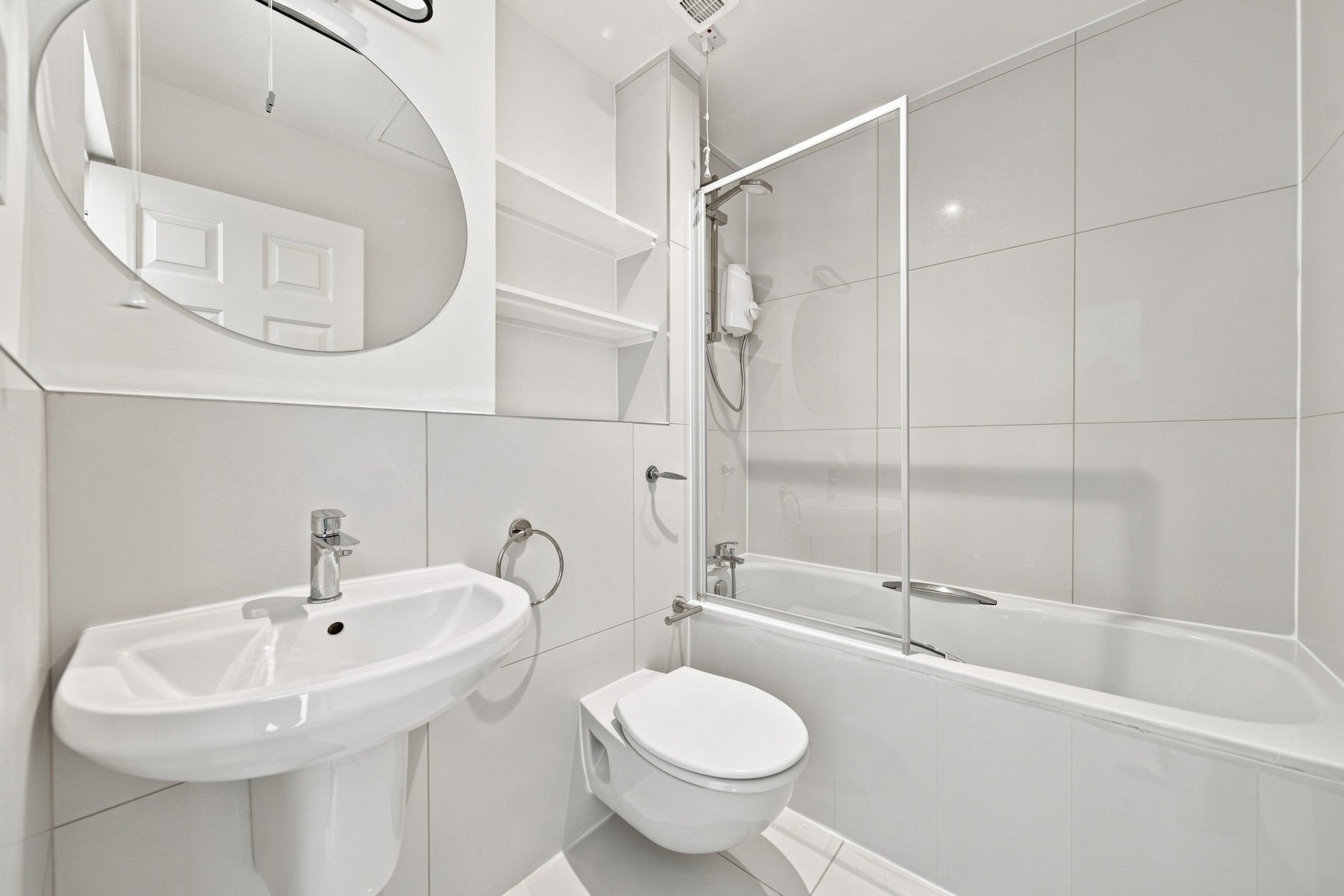 Flat Collingham Gardens in Greater London