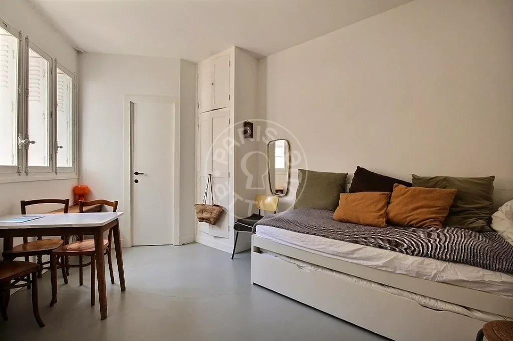 Appartement Rue Pouchet à Paris