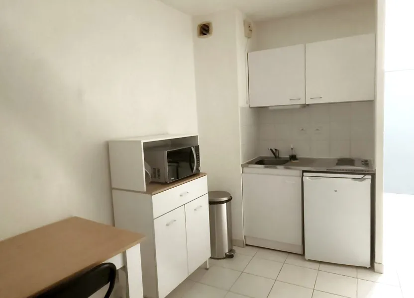 Room Rue du Lieutenant Jean-Baptiste Meschi in Marseille