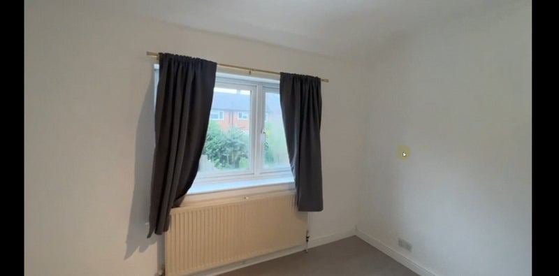 Room Rokesby Road in Slough