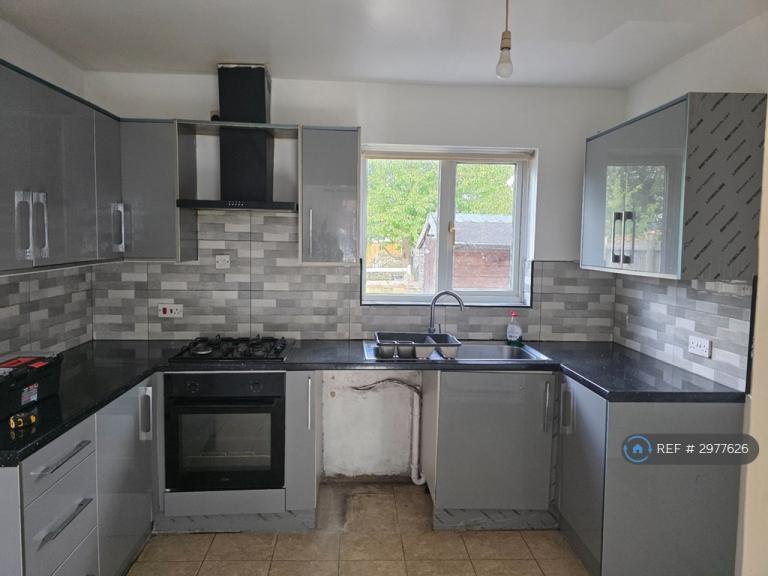House Paget Avenue in Charnwood