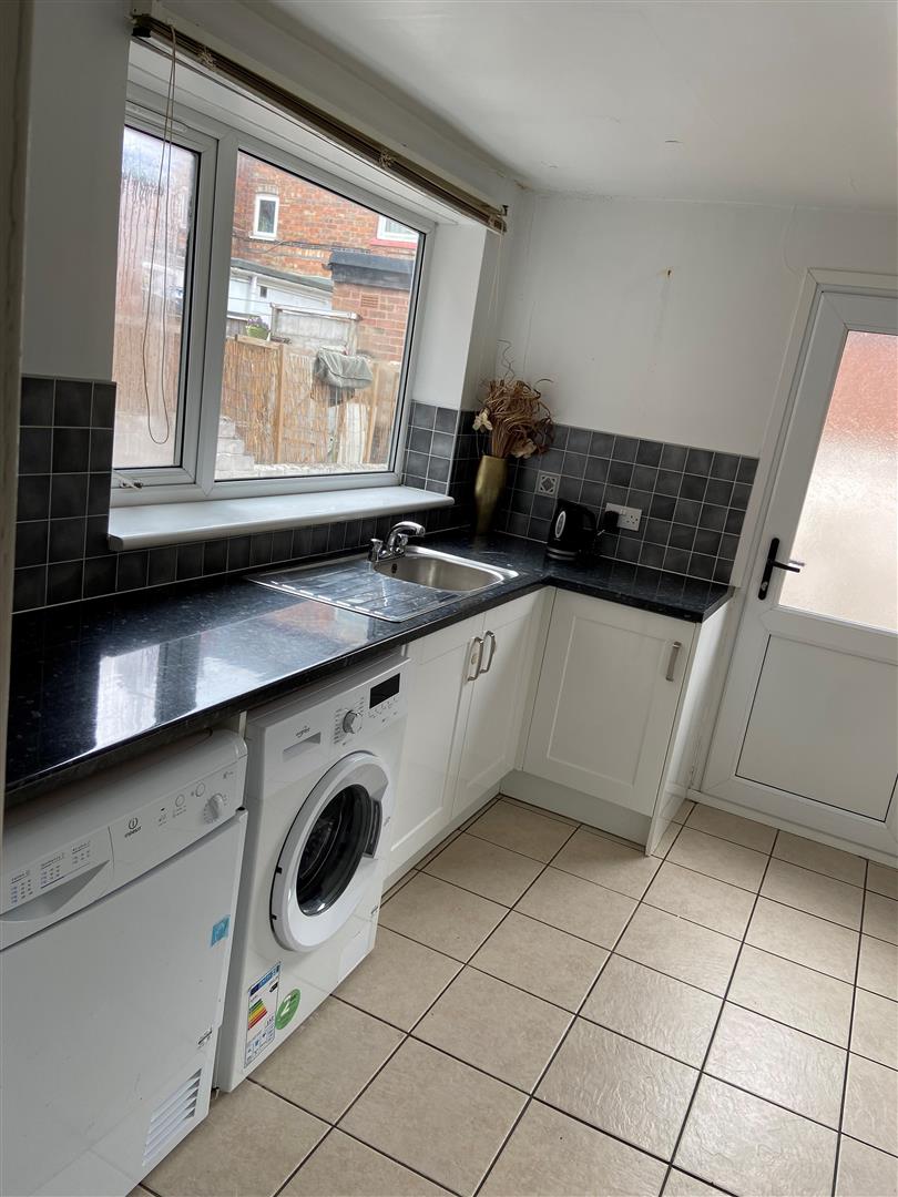 Room Manvers Street in Hull