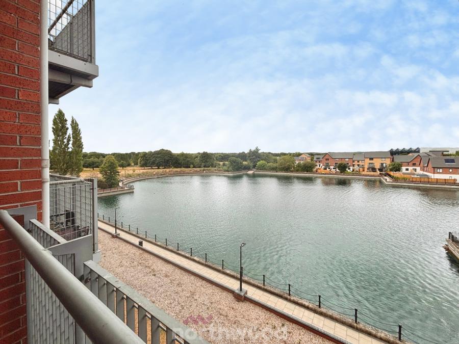 Flat Kentmere Drive in Doncaster