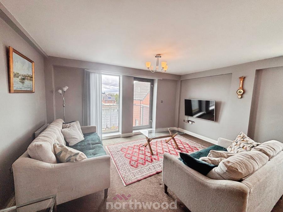 Flat Kentmere Drive in Doncaster