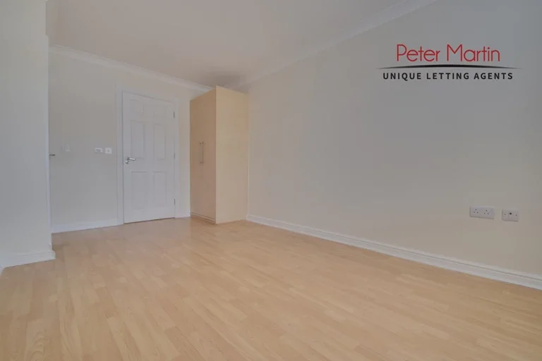 Flat Portsdown Mews in Greater London
