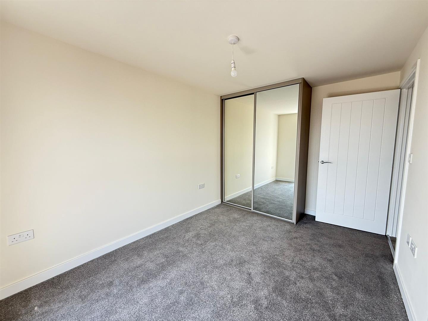 Flat Gedling Grove in Nottingham