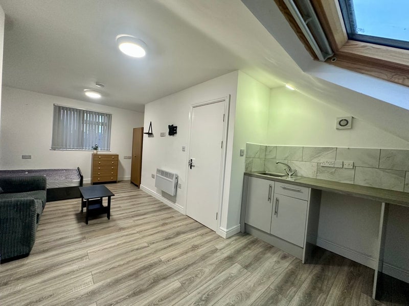 Room Danvers Road in Leicester