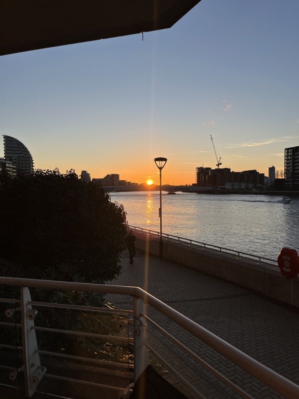 Room Clove Hitch Quay in Greater London