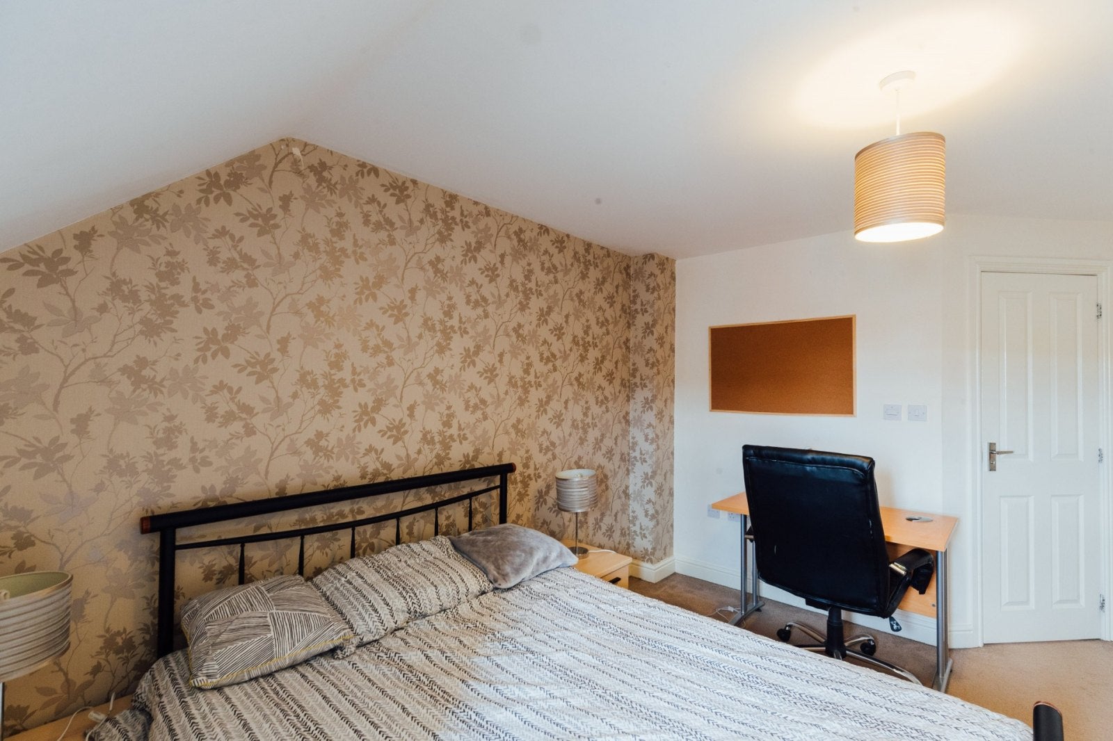 Room Anchor Street in Lincoln