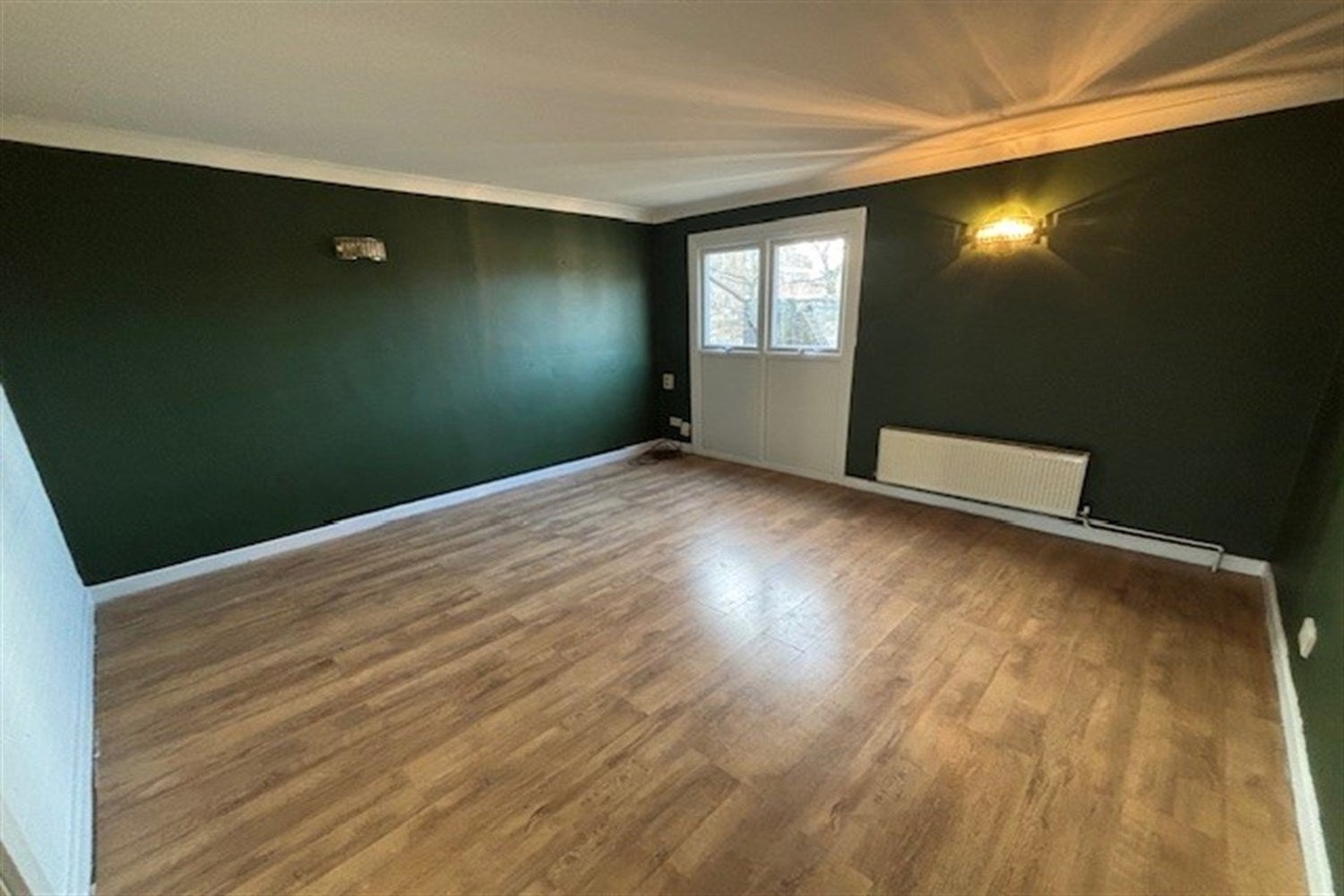 House Travers Way in Basildon