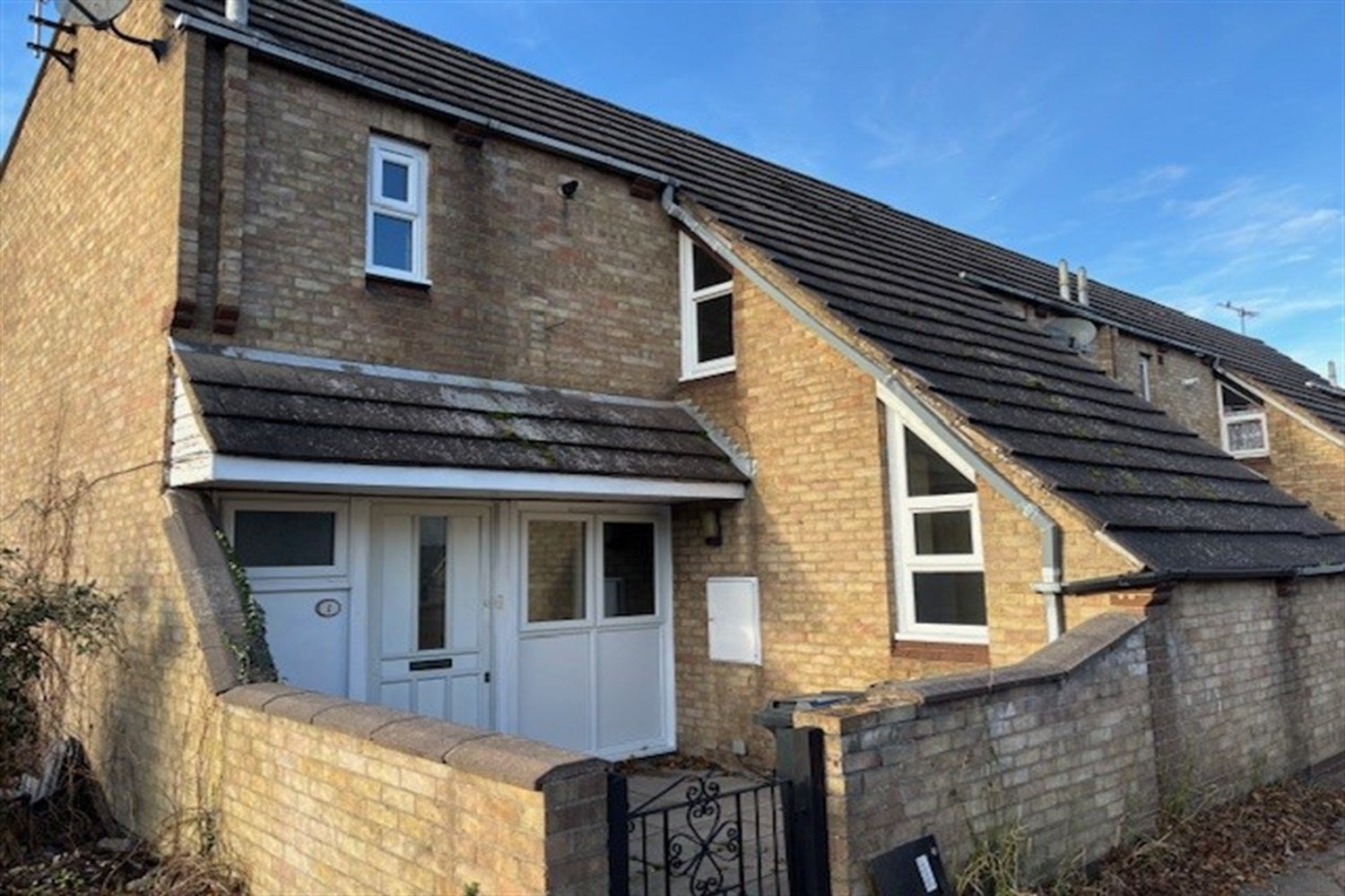 House Travers Way in Basildon