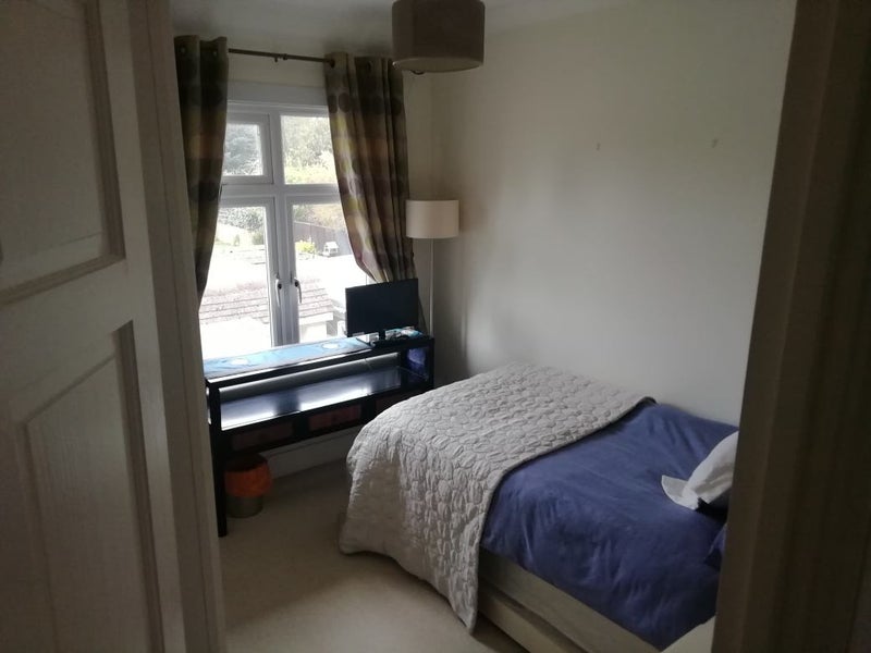Room Plains Avenue in Maidstone