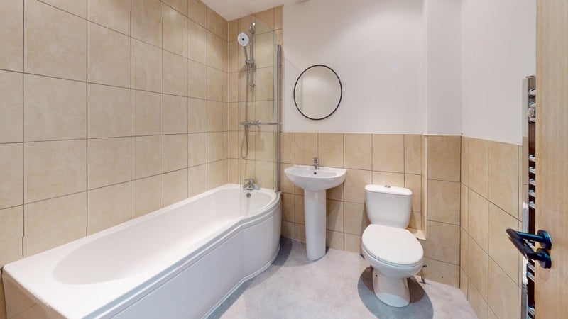 Room Wilmslow Road in Manchester