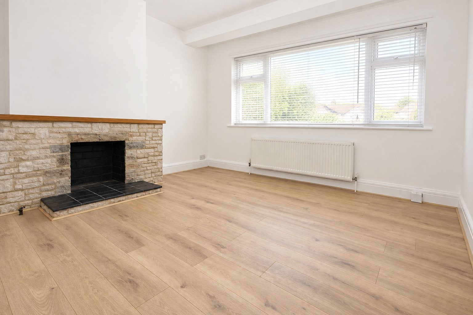 House Kynaston Crescent in Greater London