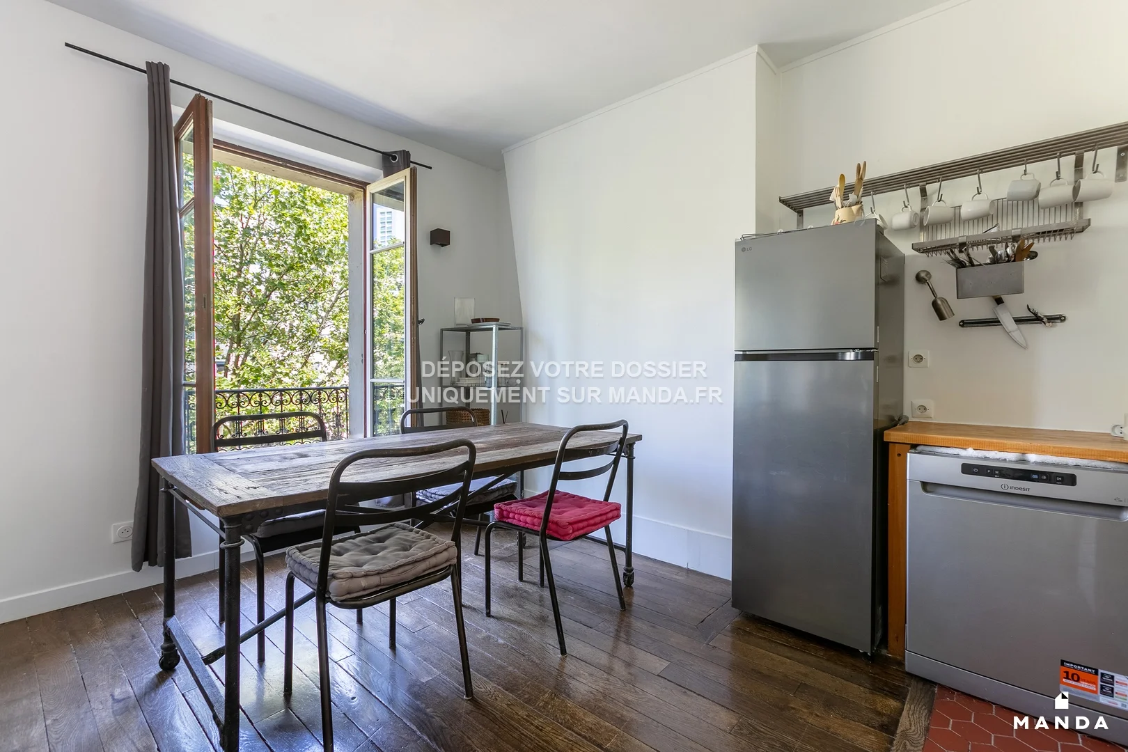 Flat Boulevard de la Villette in Paris
