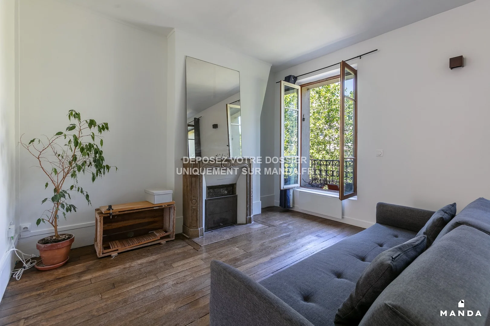 Flat Boulevard de la Villette in Paris