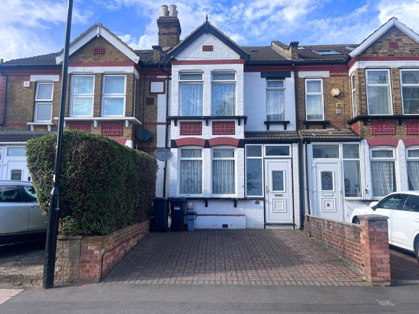 House Heath Road in Greater London