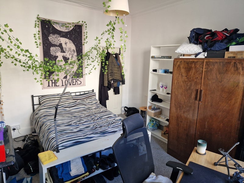 Room Lower Redland Road in Bristol