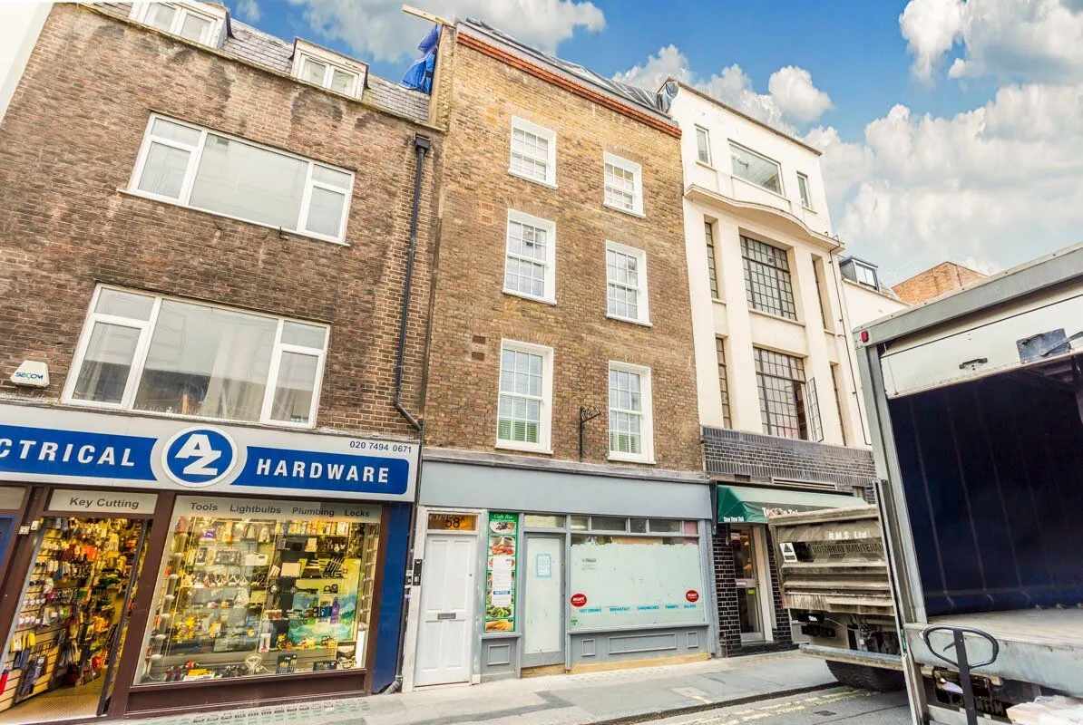 Flat Brewer Street in City of Westminster
