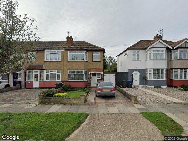House Chailey Avenue in Greater London