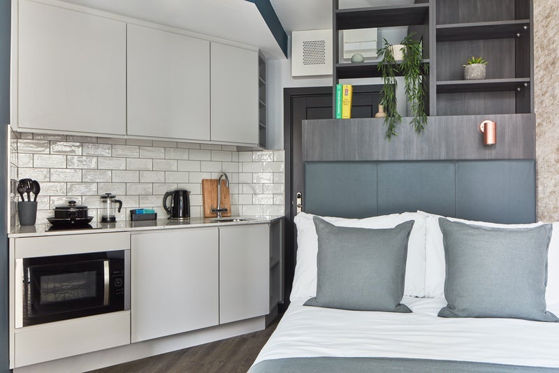 Room Crossharbour Plaza in Greater London