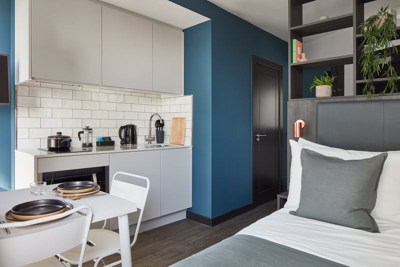 Room Crossharbour Plaza in Greater London