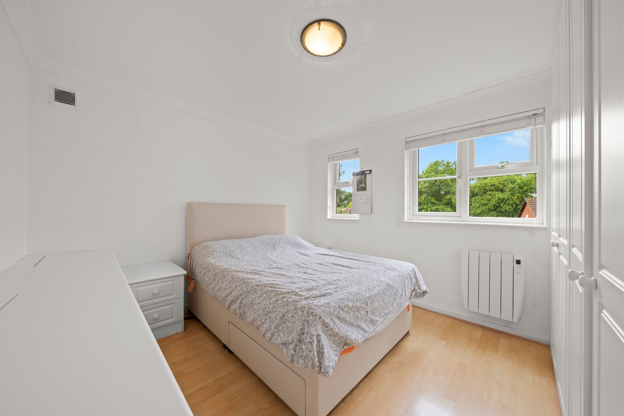 Flat Azalea Court in Woking