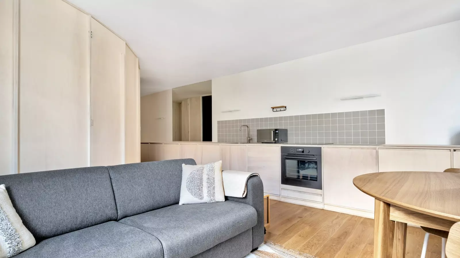Flat Rue de Turbigo in Paris