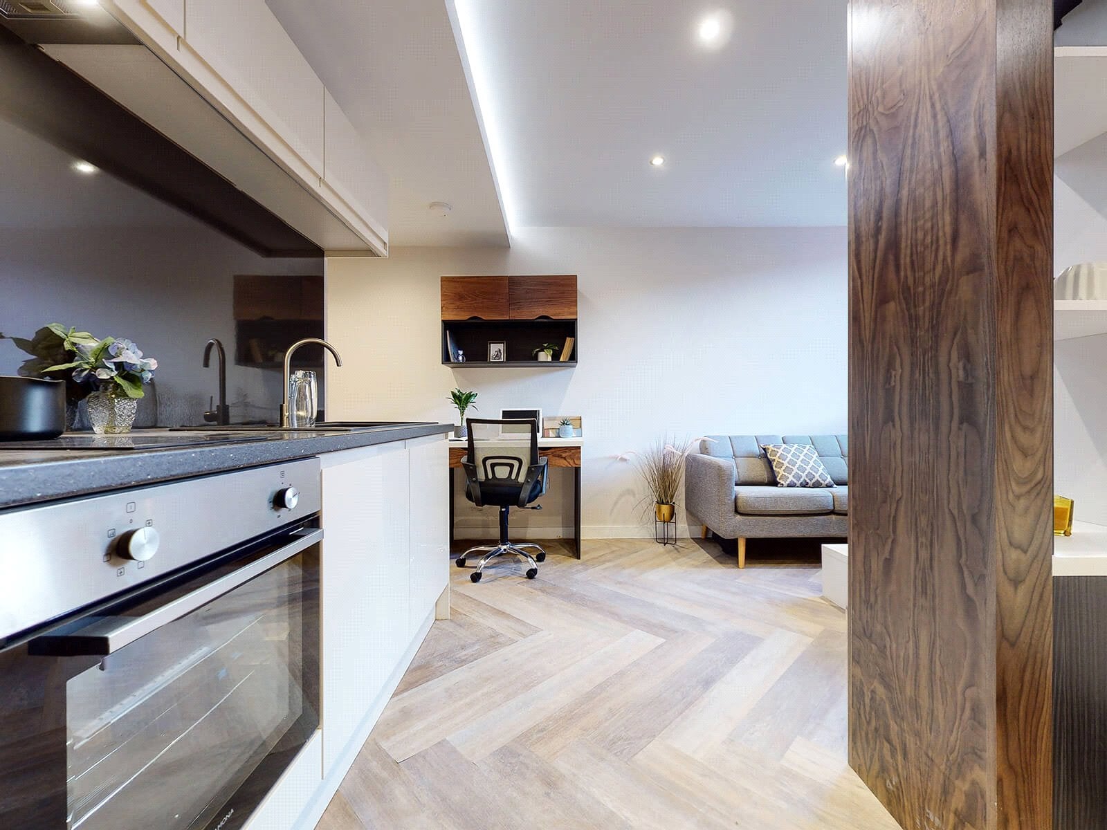 Flat Wade Lane in Leeds